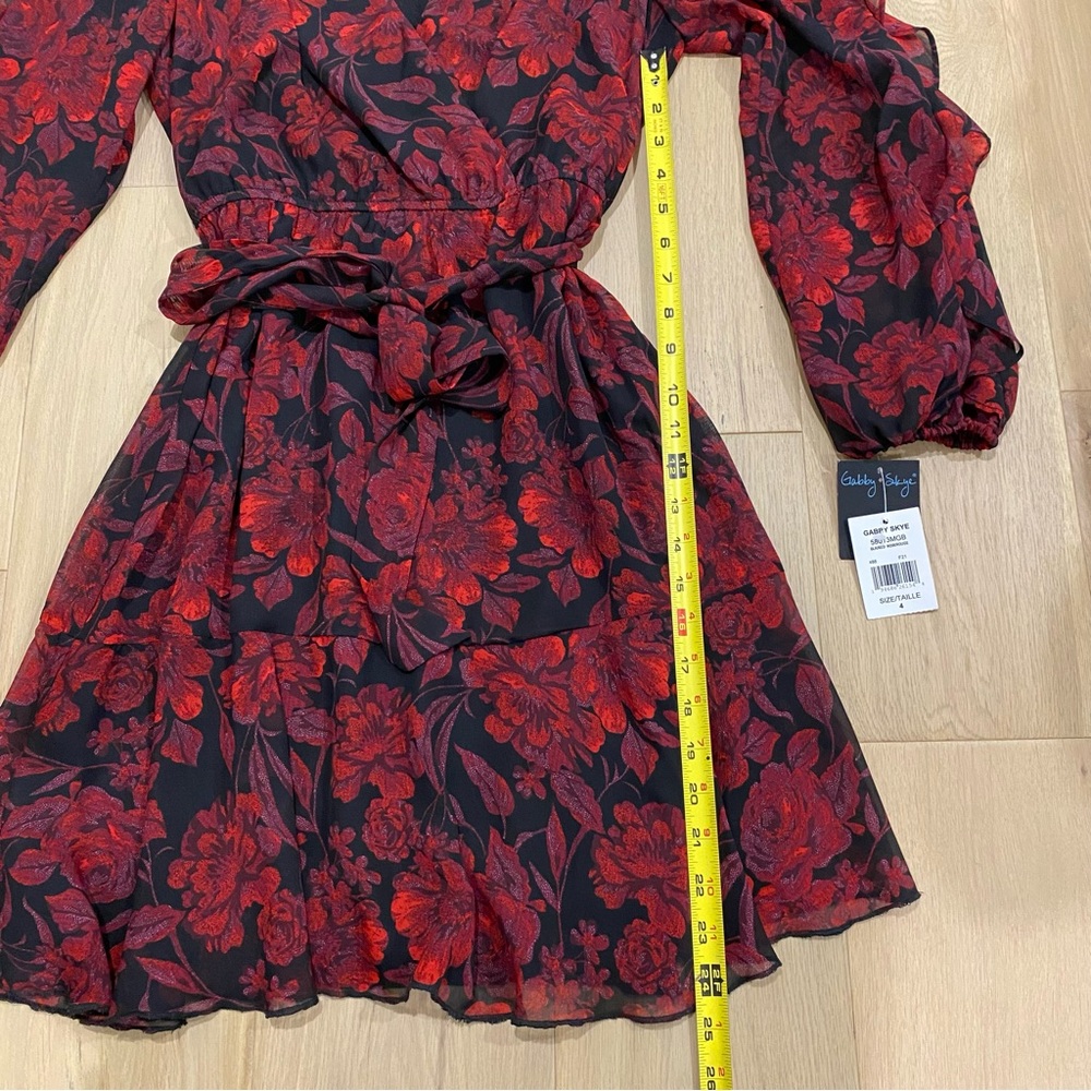 Gabby Skye | NWT Red and Black Floral Chiffon Dress ❤️🖤 - Picture 6 of 10